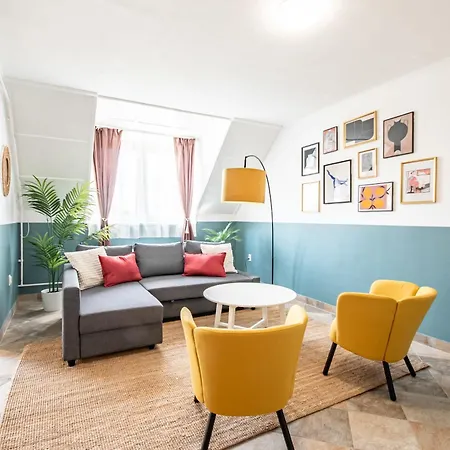 - Comfy - Close To Castle * Eger