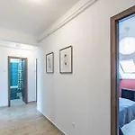 - Comfy - Close To Castle Apartmán